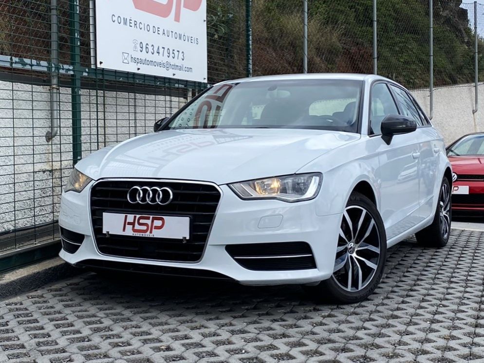 Vendido Audi A3 Sportback 1.6 TDI Des. - Carros usados para venda